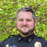 Headshot of Dustin Guenthner